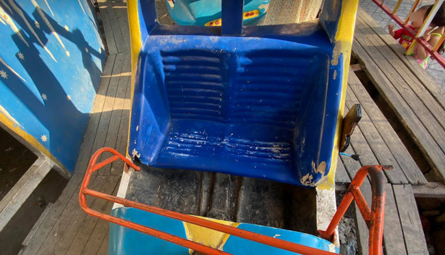 Rəsulzadə parkında atraksion oturacağı