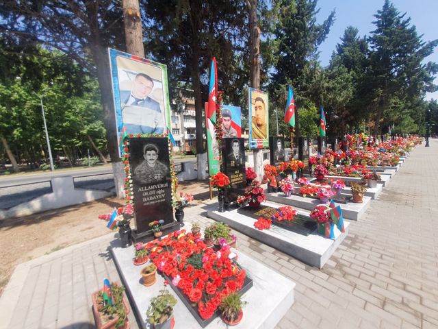 Mingəçevir şəhidlər xiyabanı