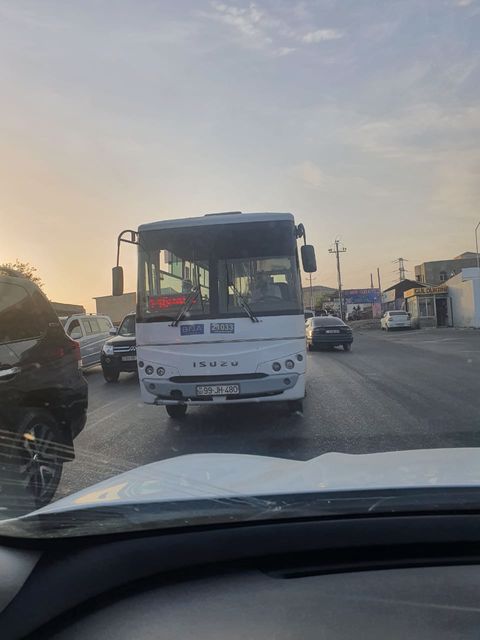 Avtobus