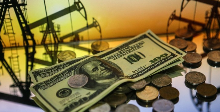“Brent” neftinin qiyməti 11 aydan sonra ilk dəfə 78 dollardan aşağı düşüb