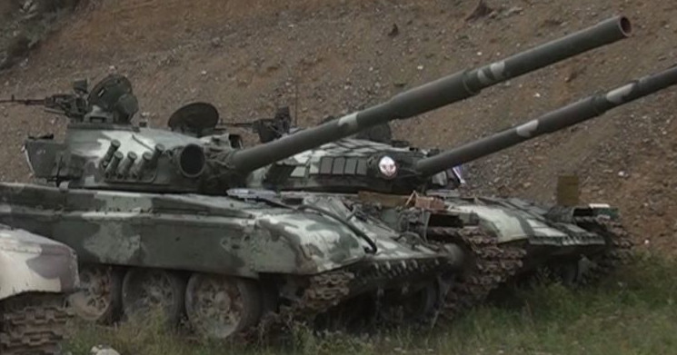 Ələ keçirilmiş Ermənistan tankları