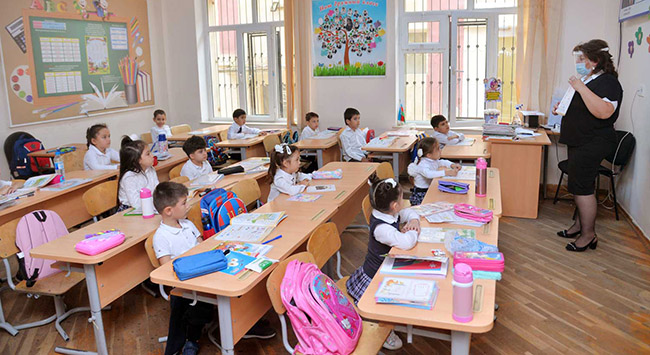 Ramazan bayramı ilə əlaqədar məktəblərdə qeyri-iş günləri açıqlanıb