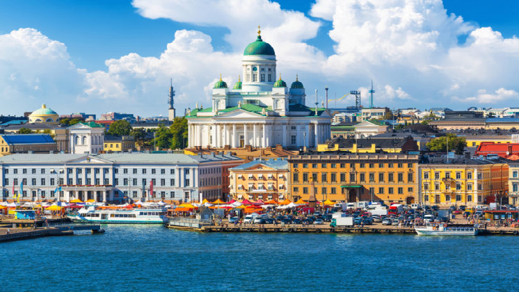 Finlandiya rusiyalı turistlərin ölkəyə girişini qadağan edəcək