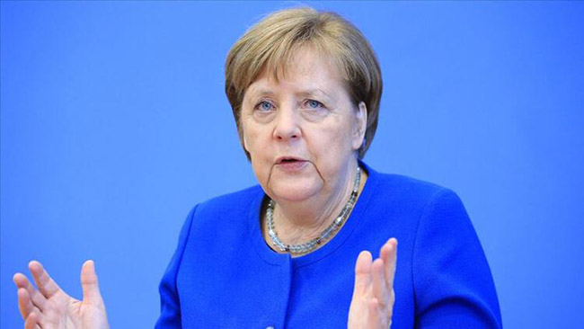 Angela Merkelin siyasi xatirələri dərc ediləcək