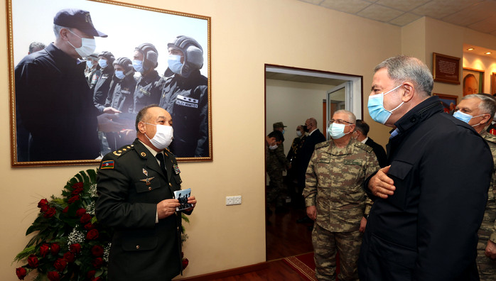 Hulusi Akar Bakıda