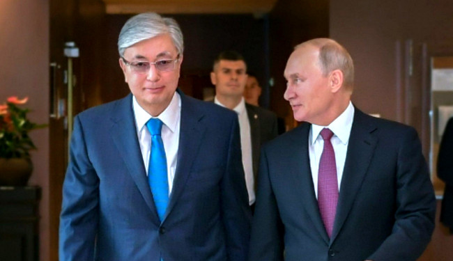 Kasım-Jomart Tokayev və Vladimir Putin