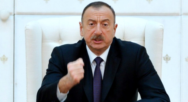 Prezident Füzuli rayon ictimaiyyətinin nümayəndələri ilə görüşüb