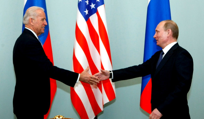 Lavrov Putinlə Bayden arasında mümkün görüşdən danışdı