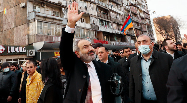 Paşinyanın açıqlamasını parlament sədri də dəstəklədi: "Nə və niyə dediyini bilirəm"