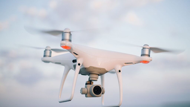 ABŞ-da həvəskar dünyanın ən sürətli dronunu yaradıblar - Video