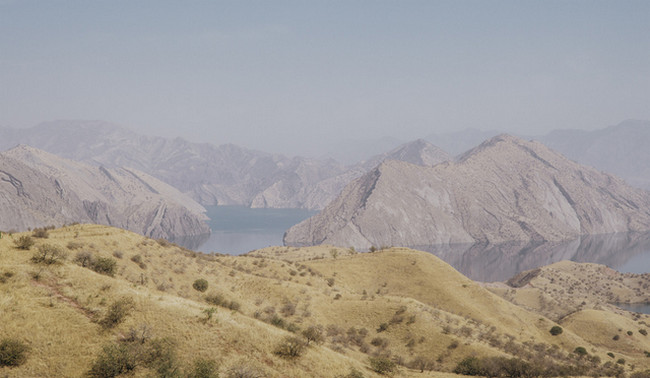 Düşənbə ətrafında göl, Tacikistan, Foto: Mario Xeller
