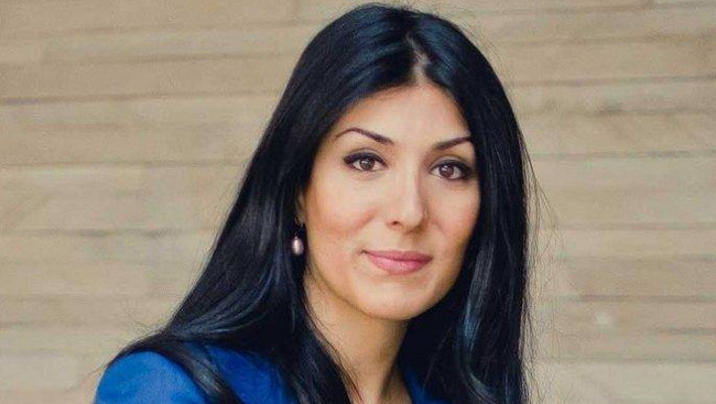 Nigar Arpadarai
