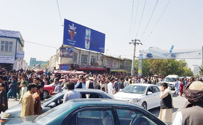Taliban qadıların oxumasını və işləməsini qadağan edir