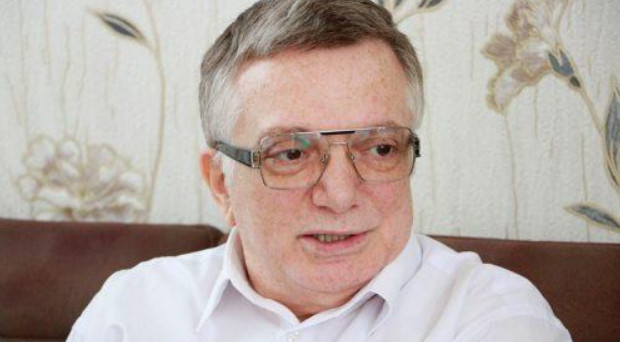 İsfəndiyar Vahabzadə