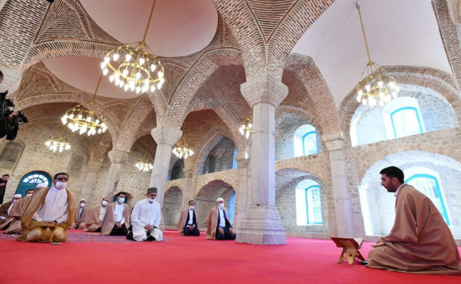 "Din, siyasi və ideoloji qarşıdurmaların üstündə durmalıdır"