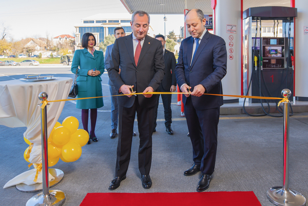 Yelo Bank LUKOYL Azərbaycan ilə birgə əməkdaşlıq çərçivəsində ilk özünəxidmət mərkəzi