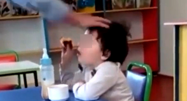 "Bağça şəkilləri"ni silməyə başlayıblar: "Yemək zorakılığı"nın müəllifləri iş başında - Foto