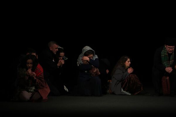 Azərbaycan Dövlət Pantomima Teatrı Xocalı faciəsi tamaşası 