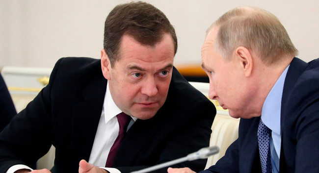 Medvedev: Rusiya Ukraynanı neonasistlərdən azad edəcək