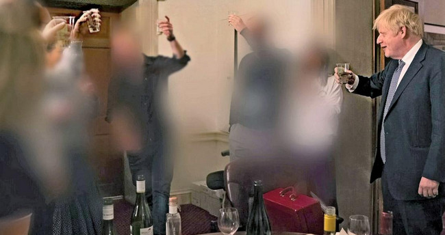 Hakimiyyətini xilas edən Consondan ilk açıqlama