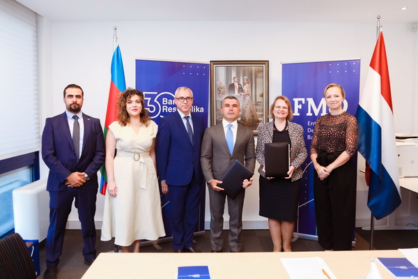Beynəlxalq maliyyə instituları növbəti dəfə “Bank Respublika”nı seçir