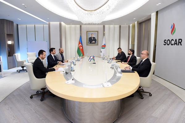 SOCAR-ın prezidenti Rövşən Nəcəf İsrailin ölkəmizdəki fövqəladə və səlahiyyətli səfiri Corc Dik ilə görüşüb