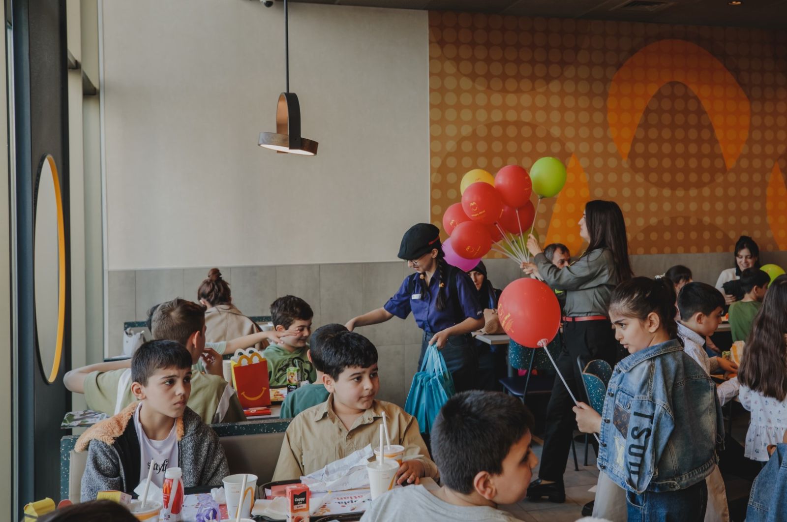 “McDonald’s Azərbaycan” və DSMF qazi övladları üçün seminar təşkil ediblər